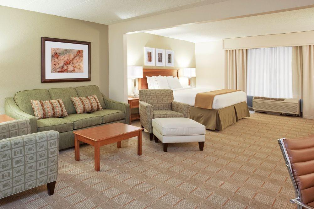 Holiday Inn Express Hotel & Suites Indianapolis Dtn-Conv Ctr By Ihg Esterno foto
