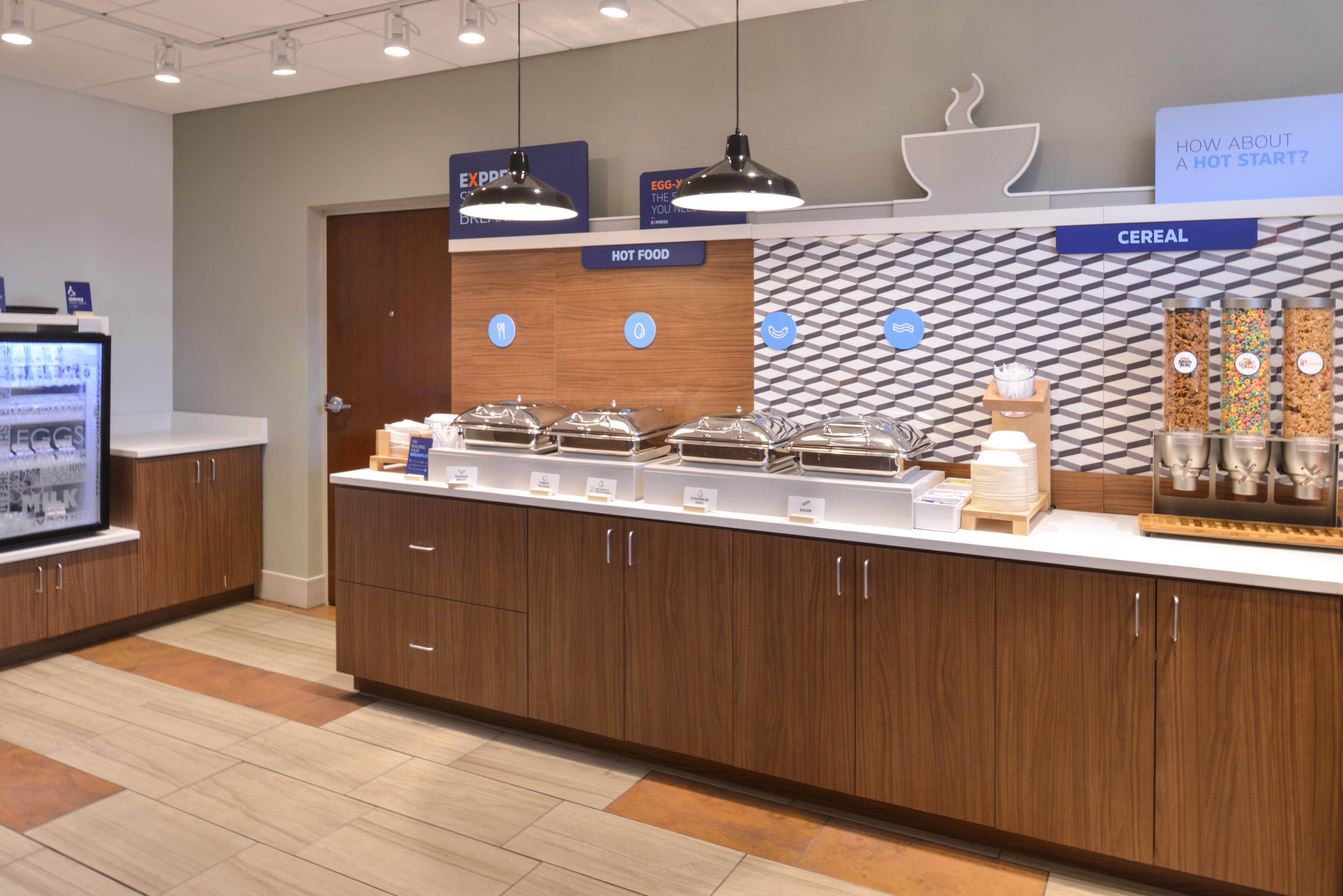 Holiday Inn Express Hotel & Suites Indianapolis Dtn-Conv Ctr By Ihg Esterno foto