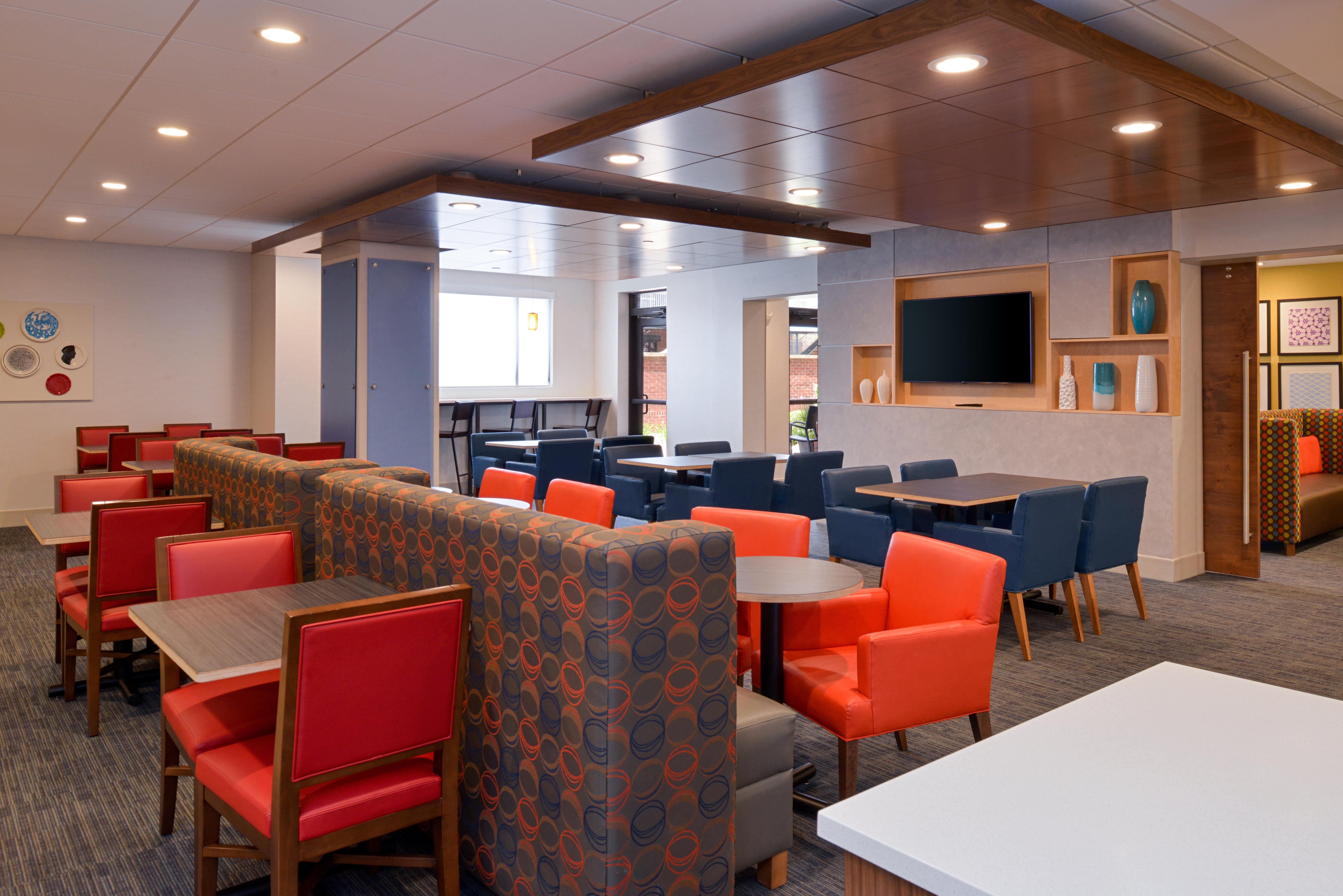 Holiday Inn Express Hotel & Suites Indianapolis Dtn-Conv Ctr By Ihg Esterno foto