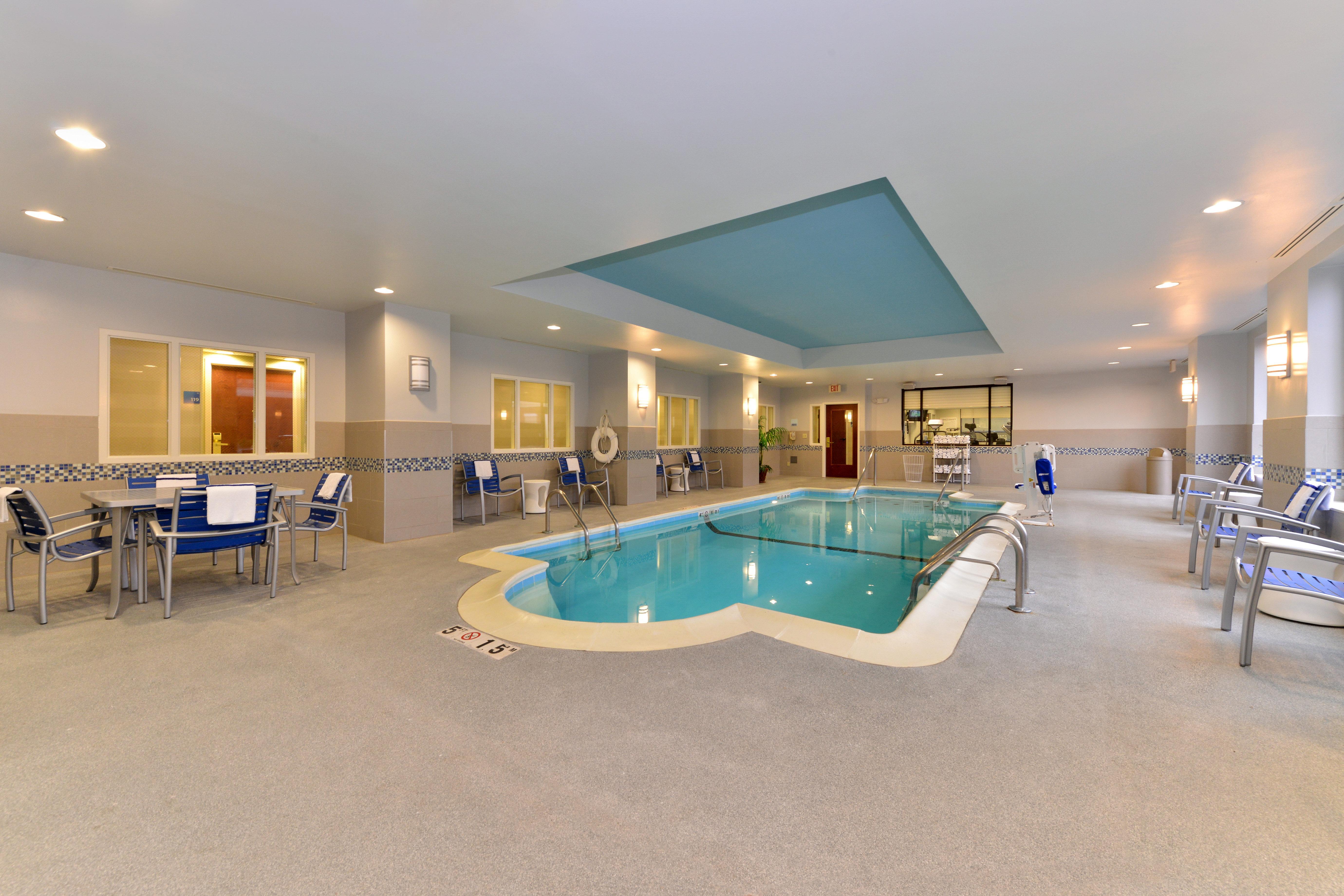 Holiday Inn Express Hotel & Suites Indianapolis Dtn-Conv Ctr By Ihg Esterno foto