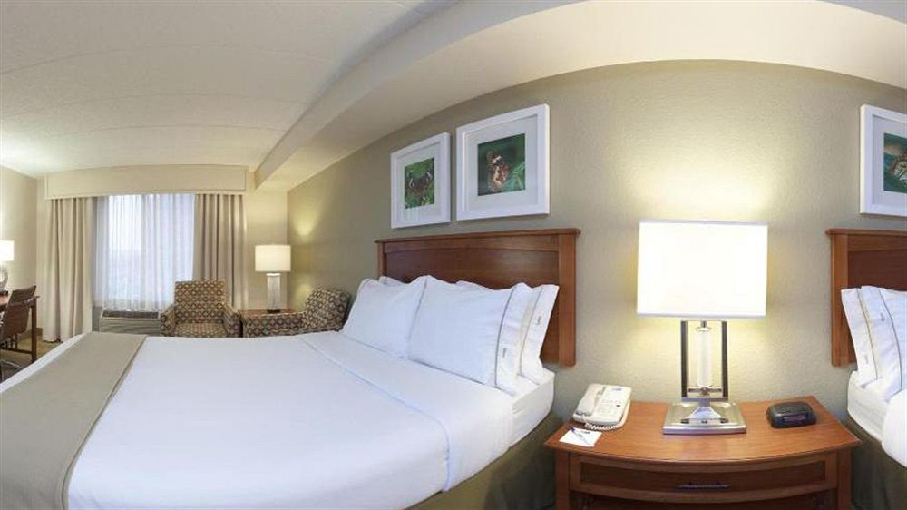 Holiday Inn Express Hotel & Suites Indianapolis Dtn-Conv Ctr By Ihg Esterno foto